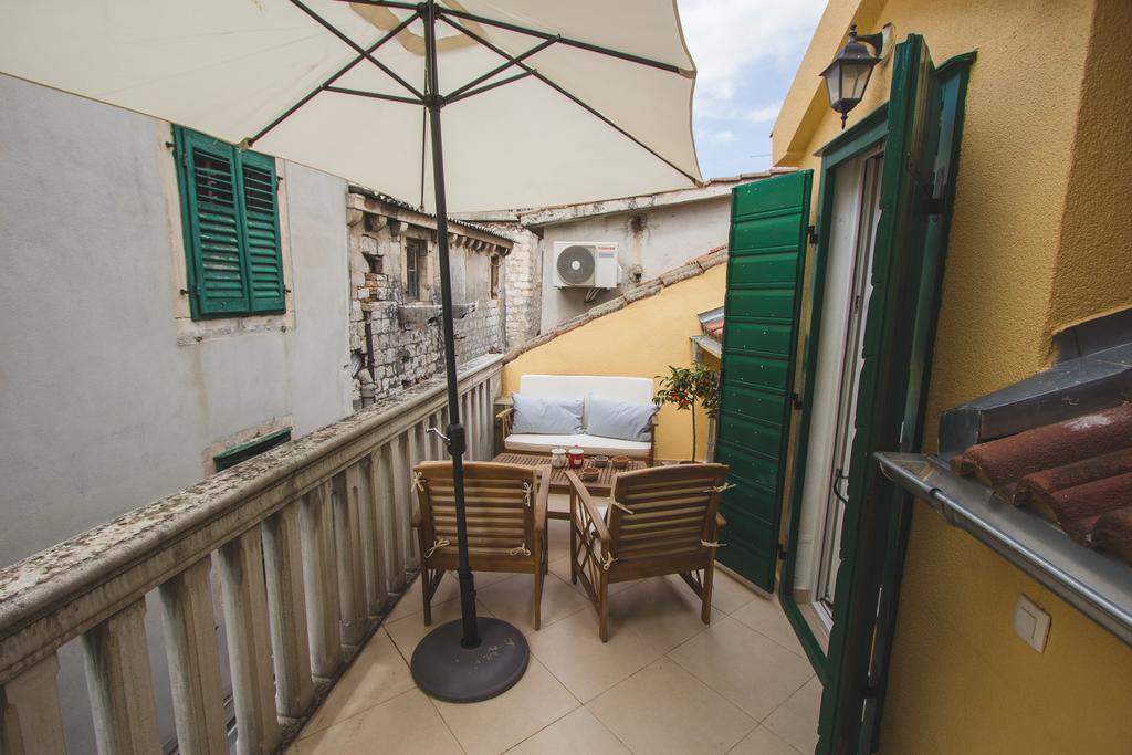 Jerry & Oli'S Apartments Šibenik Exterior foto